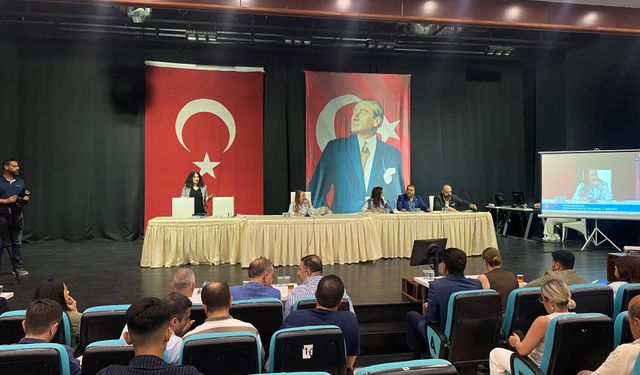 Konak Meclisi’nde esnaf tartışması: “Şu esnafın peşini bırakın artık”