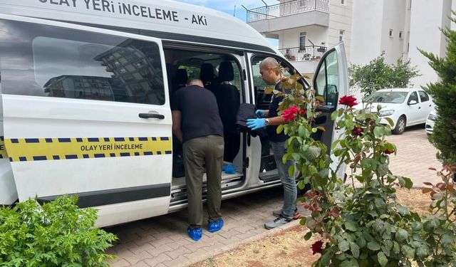 Yakınları salonda hareketsiz buldu: 43 yaşındaki kadından acı haber