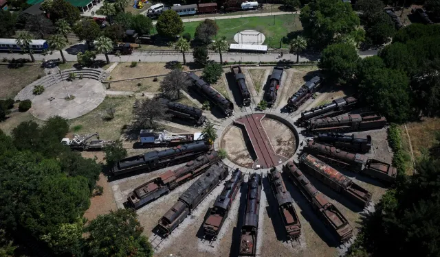 İzmir Selçuk’taki Çamlık Buharlı Lokomotif Müzesi yeniden ziyarete açıldı