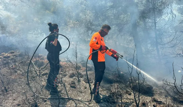 BUCAKUT, İzmir’deki yangınlarda ön safta görev alıyor