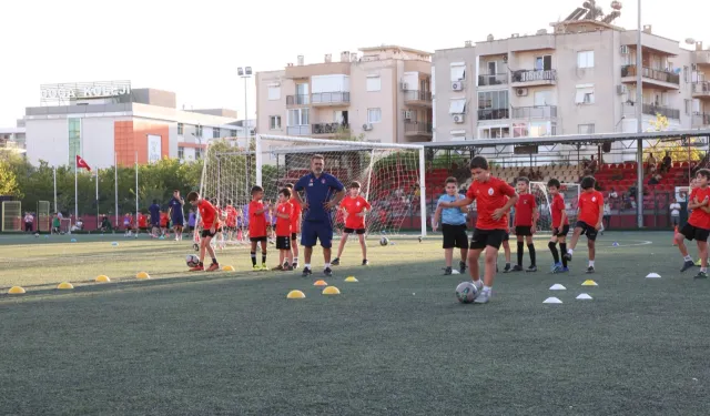 Çiğli’de spor dolu yaz: Bin 747 kişi kurslara katıldı