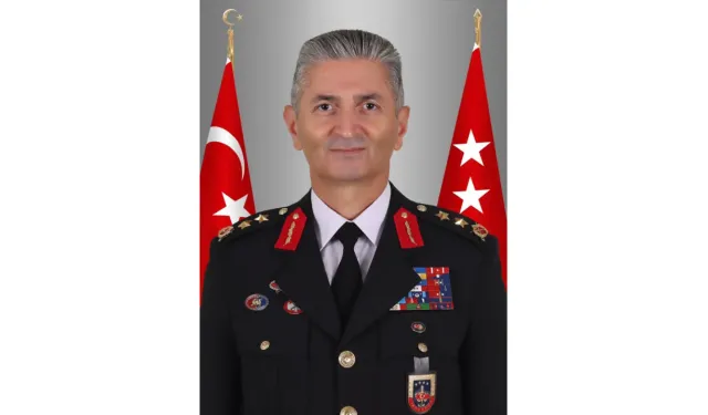 İzmir İl Jandarma Komutanlığına Tümgeneral Halil Şen atandı
