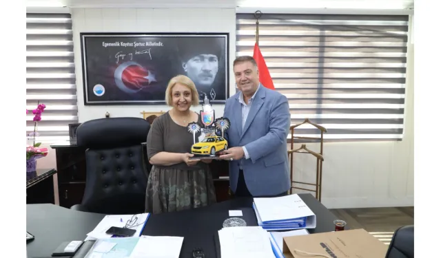 İzmir Şoförler Odası’ndan Asuman Şen’e hayırlı olsun ziyareti