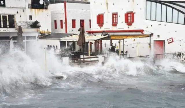 İzmir'e sarı kodlu uyarı: Fırtına 80 kilometreyi bulacak