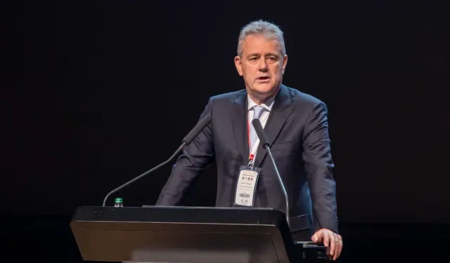 İZTO'da Mahmut Özgener üçüncü kez başkan seçildi
