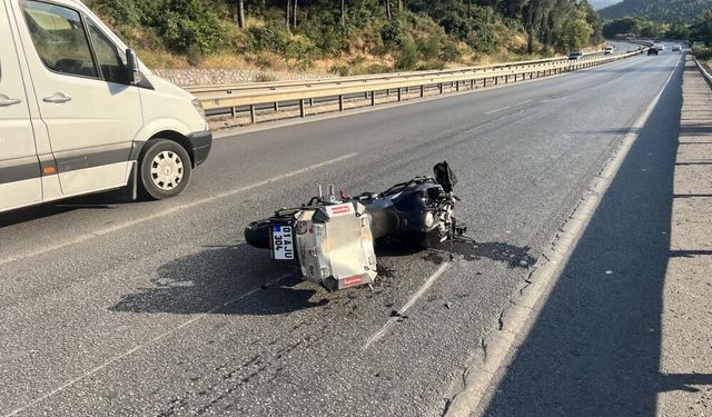 Manisa-İzmir karayolunda feci kaza: Motosiklet sürücüsü yaşamını yitirdi
