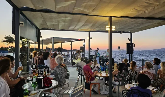 İzmir Marina’da Duo Cuba & Margarita ve DJ Ergün Akyol sahne alacak