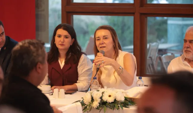 Soykırıma uğrayan Romanlar Konak'ta anıldı