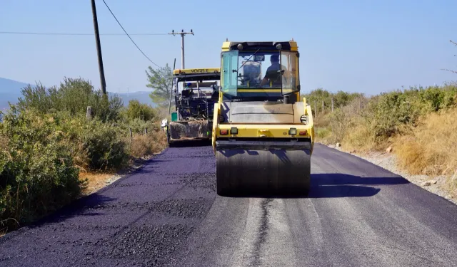 Seferihisar’da yol seferberliği: Sıra Teos Caddesi’nde