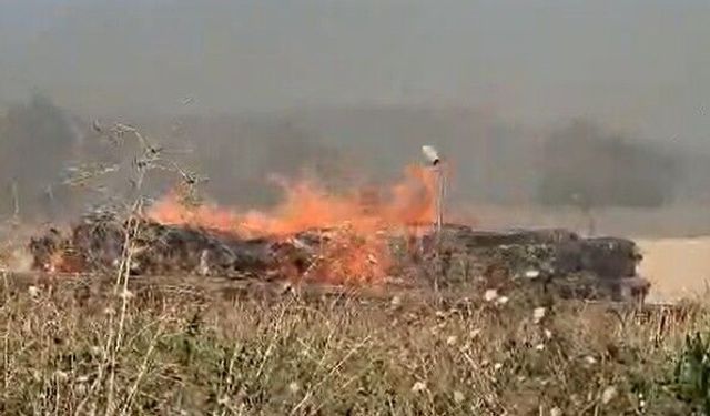 Tire'de kağıt fabrikasının deposunda yangın: Ekiplerin müdahlesi sürüyor