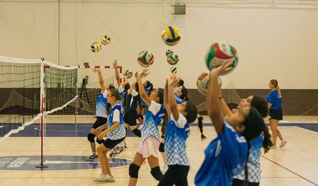 Yaz spor okullarında voleybol ilgisi