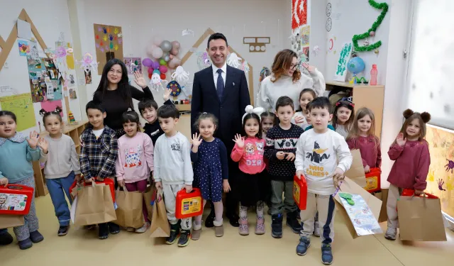 Bayraklı’da eğitim desteği okul öncesinden üniversiteye uzanıyor