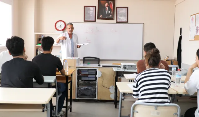Bayraklı’da ücretsiz YKS hazırlık desteği için kayıt zamanı