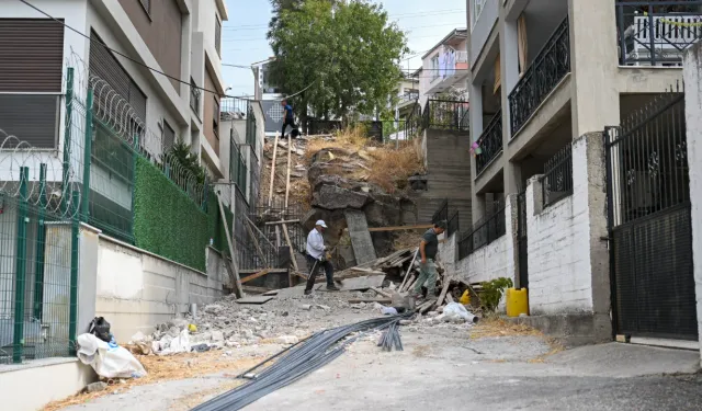 Bornova Atatürk Mahallesi’nde iki ulaşım sorunu çözüme kavuşuyor