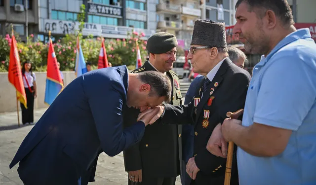 Bornova'da Gaziler Günü törenle kutlandı