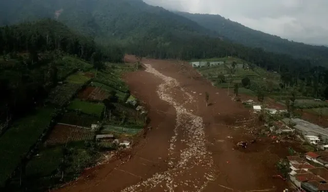 Çin’de toprak kayması felaketi: 1 ölü, 11 kayıp