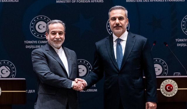 Hakan Fidan, İran Dışişleri Bakanı Arakçi ile görüştü