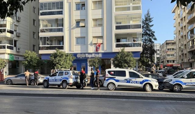 İzmir Bayındır’da 4 adrese baskın: Yüklü miktarda madde ele geçirildi