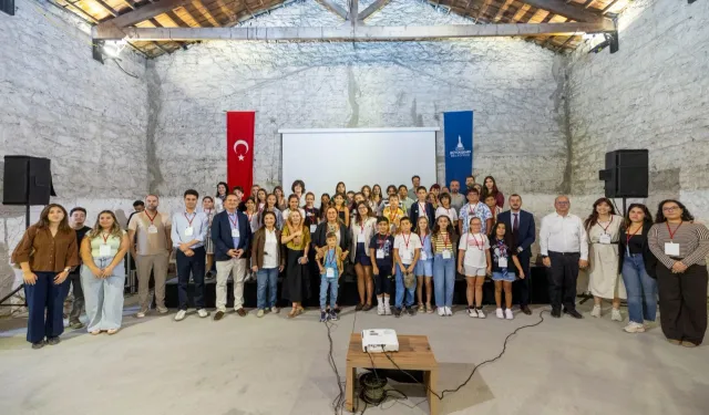 İzmir’de çocuklardan iklim krizi için ortak bildiri