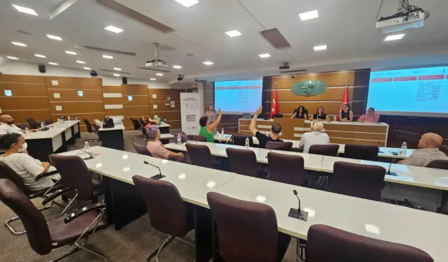 İzmir’de Yurttaş Meclisi 21 ilçeye ulaştı