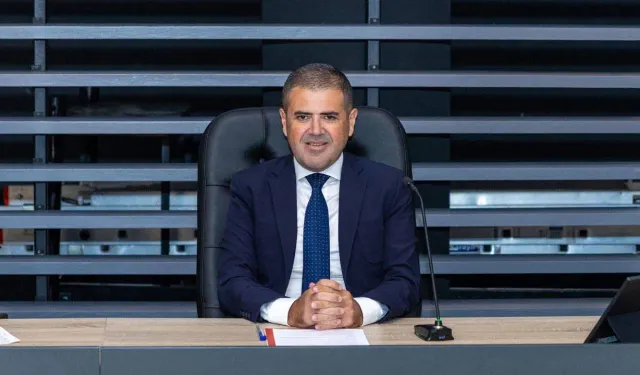 Mezitli Belediye Başkanı Ahmet Serkan Tuncer CHP'den ihraç edildi