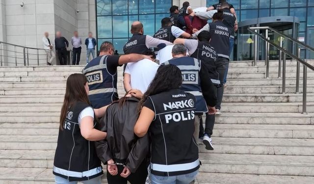 Narkotik ekiplerinden dev operasyon: 107 bin 200 hap ele geçirildi