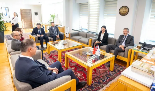 Norveç Büyükelçisi Gaarder’dan Başkan Tugay’a ziyaret
