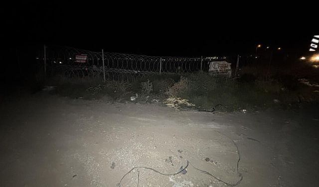 Otoyol kenarında kimliği belirsiz erkek c*sedi bulundu!