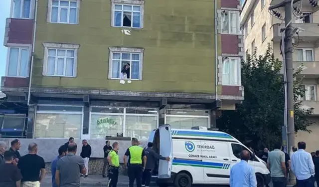 Tartıştığı eşini öldürdü, sabaha kadar başında bekledi