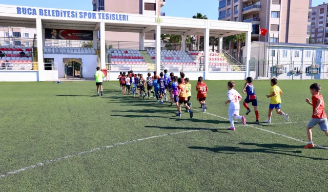 Buca Belediyesi’nden çocuklara ücretsiz futbol eğitimi