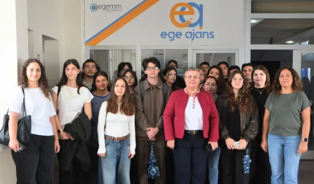 Ege Üniversitesi'nde gazeteci adayları mesleğin mutfağına girdi