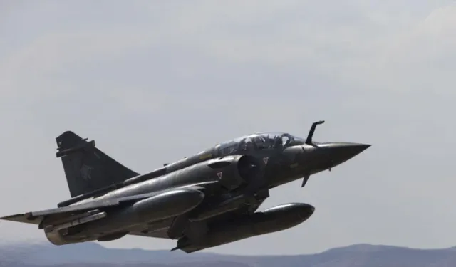 Fransa'da Mirage 2000D savaş uçağı düştü: 1 ölü