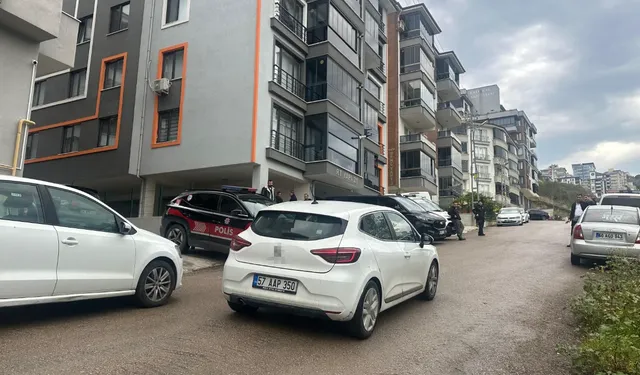 Genç polis memuru evinde ölü bulundu