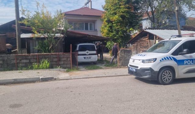 İki çocuk babası evinde vurulmuş halde bulundu