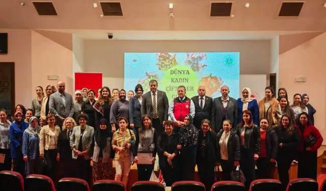 İzmir'de kadın çiftçiler Tire'de buluştu
