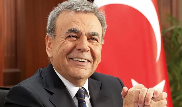 İzmir siyasetinde yeni gelişme: Aziz Kocaoğlu adaylığını resmen açıkladı
