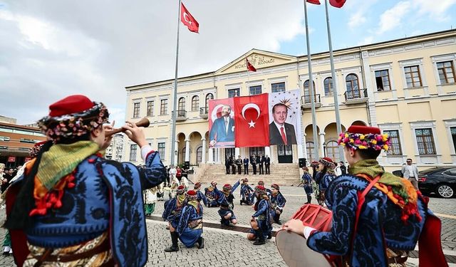 İzmir’de Cumhuriyet Bayramı heyecanı 16 Ekim’de başlayacak