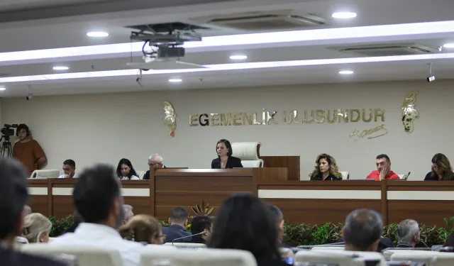 Karabağlar Meclisi'nde bütçe mesaisi: Kritik görüşme 19 Ekim'de