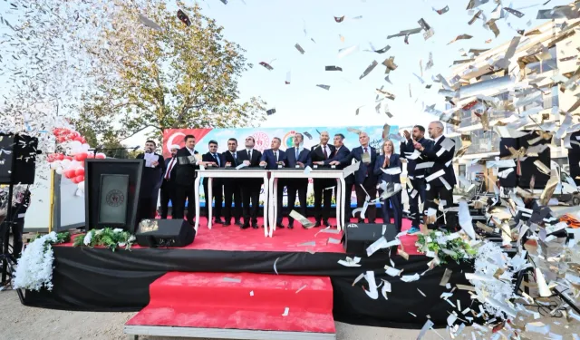Kemalpaşa Gençlik Merkezi'nin temeli atıldı