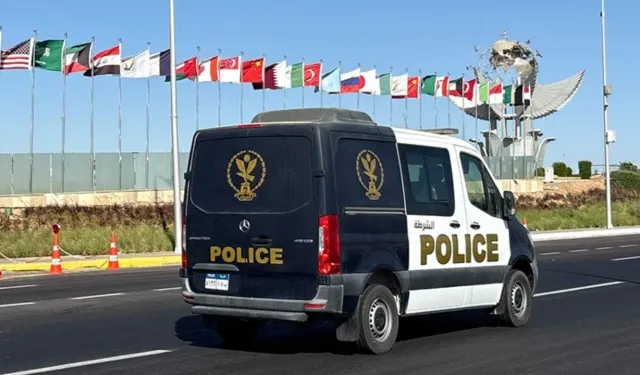 Mısır'da yolcu otobüsü TIR'a çarptı: 13 ölü, 30 yaralı