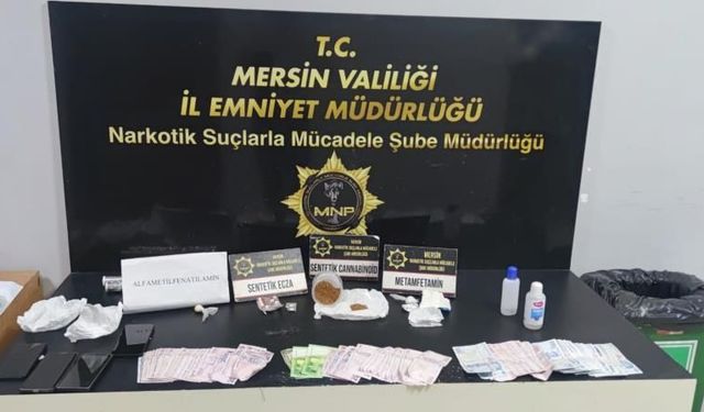 Sokak satıcılarına operasyon: 4 kişi cezaevine gönderildi