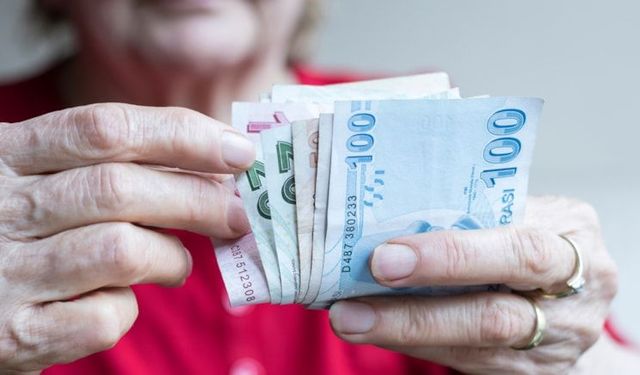Özgür Erdursun hesapladı: Emekli maaşları ne kadar olmalıydı?