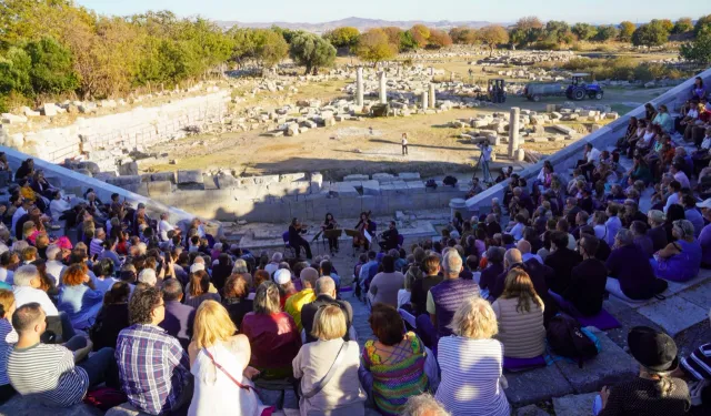 Teos Antik Kenti’nde klasik müzik şöleni