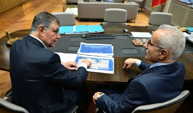 Tugay'dan Bakan Uraloğlu'na ziyaret: "İzmir’e çok güzel haberler vermek üzere hazırlanıyoruz"