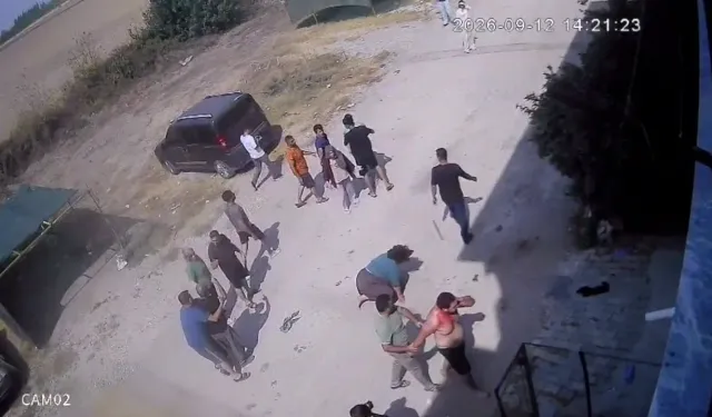 Zincir, keser, sopa ve bıçaklı kavgada 3 kişi yaralandı