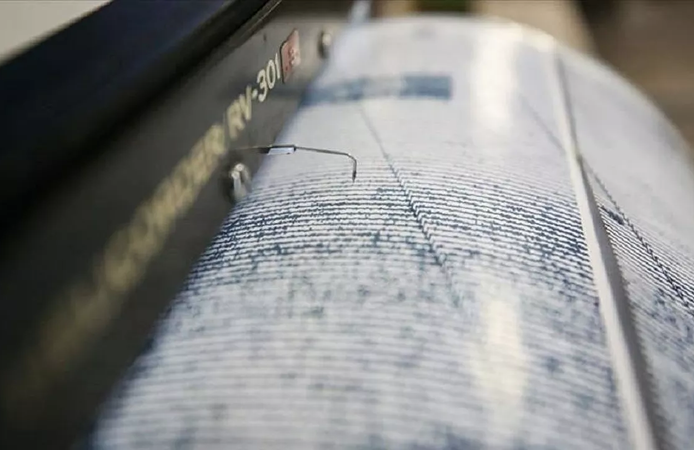 AFAD duyurdu! Birçok ilden hissedildi: 3.9 büyüklüğünde deprem