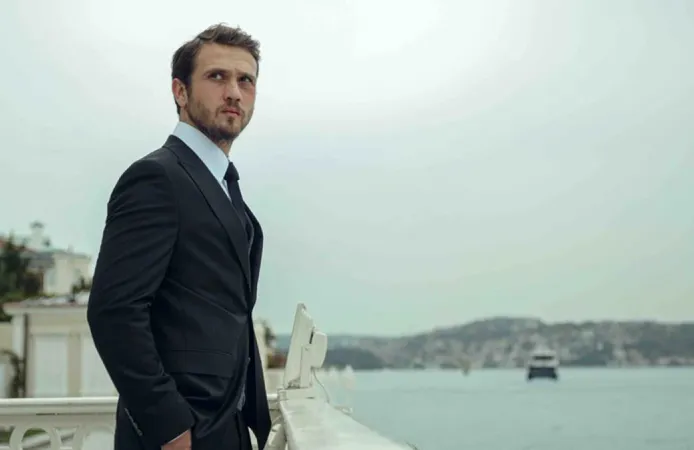 Aras Bulut İynemli'ye ne oldu 15 Mart 2025? Aras Bulut İynemli neden ameliyat oldu?