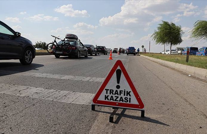 Bakan Yerlikaya'dan trafik kazalarına dair acı bilanço: 2024'te 6 bin 351 canımızı yitirdik