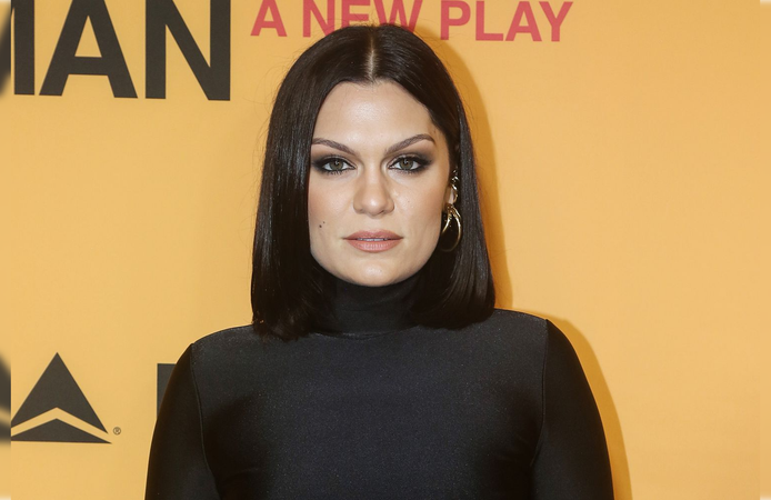 İngiliz şarkıcı Jessie J kansere yakalandı