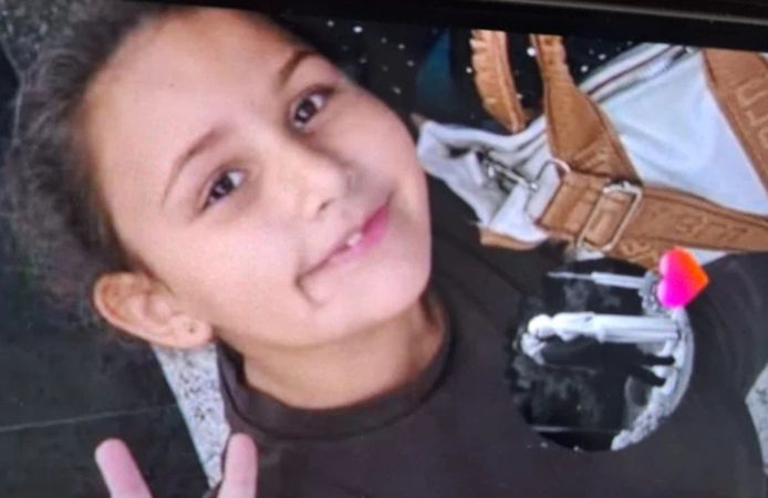 Dilan Tunçbilek kimdir?